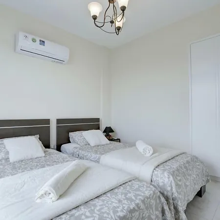 Apartman Sea N Salt Lake View Lárnaka